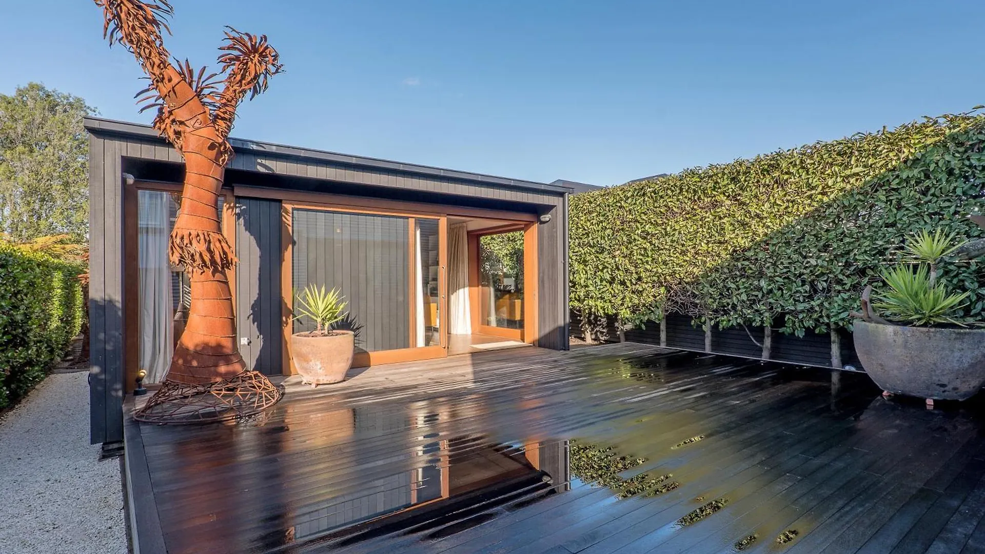 The Black Hut Christchurch 0*,  Nowa Zelandia